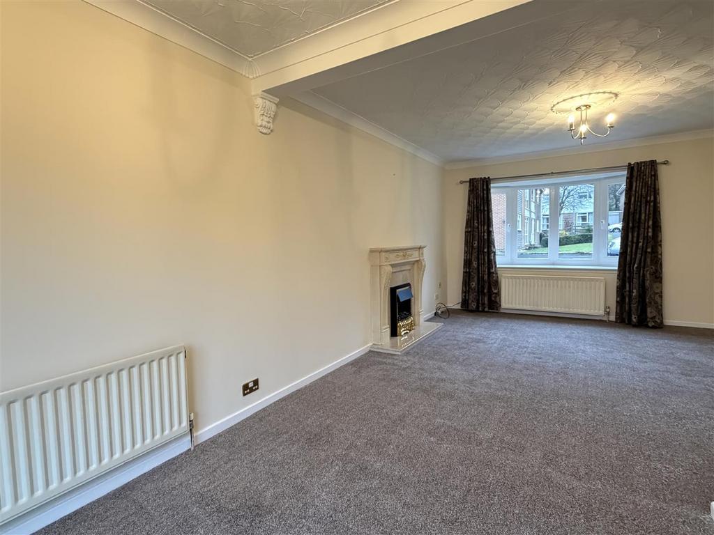 20 Belsay Court-6.jpg