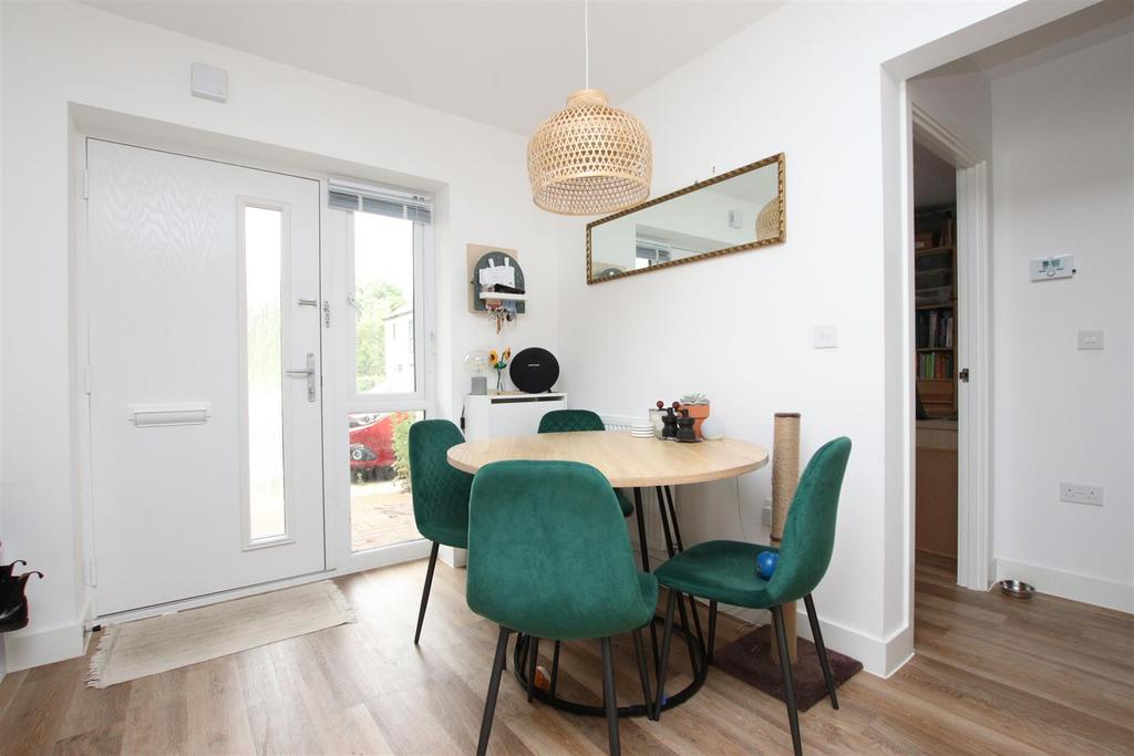Dining area.JPG