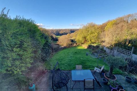 3 bedroom semi-detached house to rent, Lower Road, Malvern