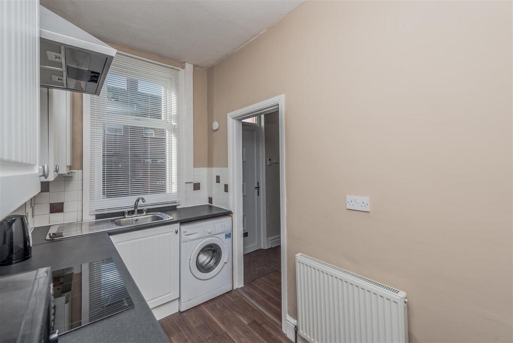 Fitted Kitchen: