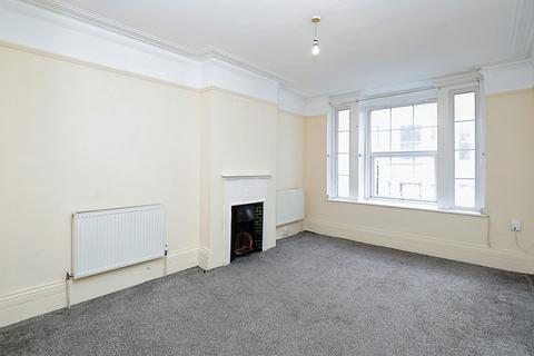 2 bedroom flat to rent, Southsea, PO5
