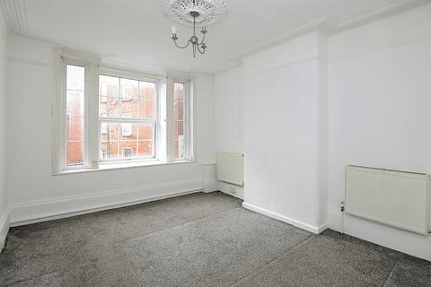 2 bedroom flat to rent, Southsea, PO5