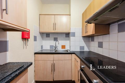 2 bedroom flat to rent, Southsea, PO5