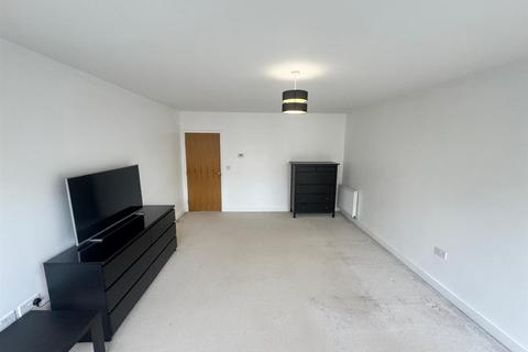 3 bedroom apartment to rent, Telegraph Avenue, London