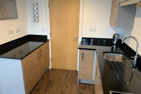 3 bedroom apartment to rent, Valley Mill, Elland, HX5 9GY