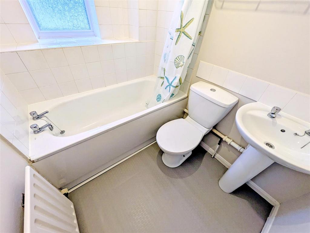 Bathroom.jpg