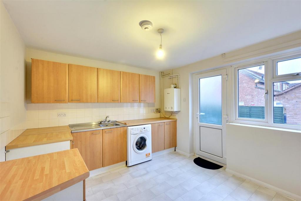 Kitchen 3.jpeg