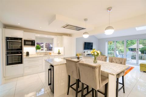 6 bedroom detached house for sale, Norsey Road, Billericay CM11