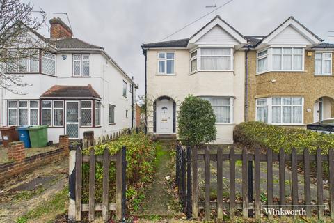 3 bedroom semi-detached house for sale, The Chase, Middlesex HA8