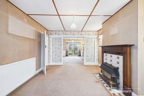 3 bedroom semi-detached house for sale, The Chase, Middlesex HA8