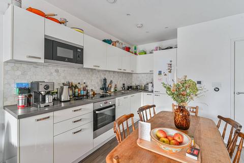 1 bedroom flat for sale, Adenmore Road, Catford, London, SE6