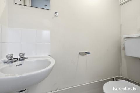 3 bedroom semi-detached house for sale, West Cloister, Billericay, CM11
