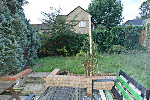undefined, Sycamore Hill, London N11