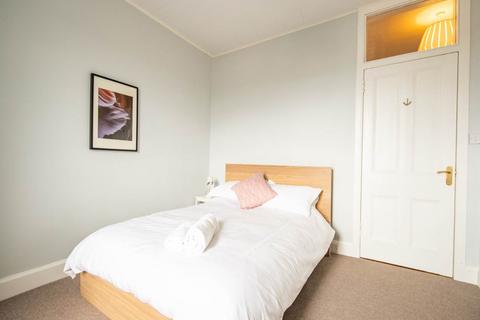 undefined, Broughton Road, Edinburgh,