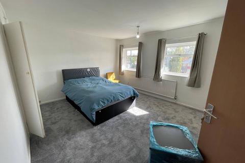 undefined, Birmingham B32