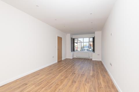 3 bedroom semi-detached house for sale, Carrholm View, Leeds LS7