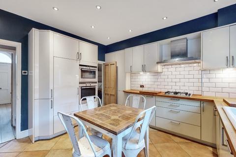 undefined, Victoria Street, Leeds LS7