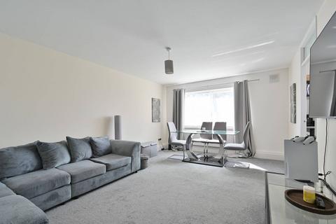 2 bedroom flat for sale, Perry Green, Hemel Hempstead, HP2