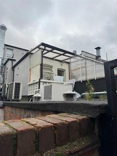 2 bedroom flat to rent, Green Lanes, London, N4 Area