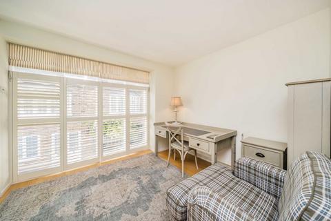 undefined, Lonsdale Mews, Kew TW9