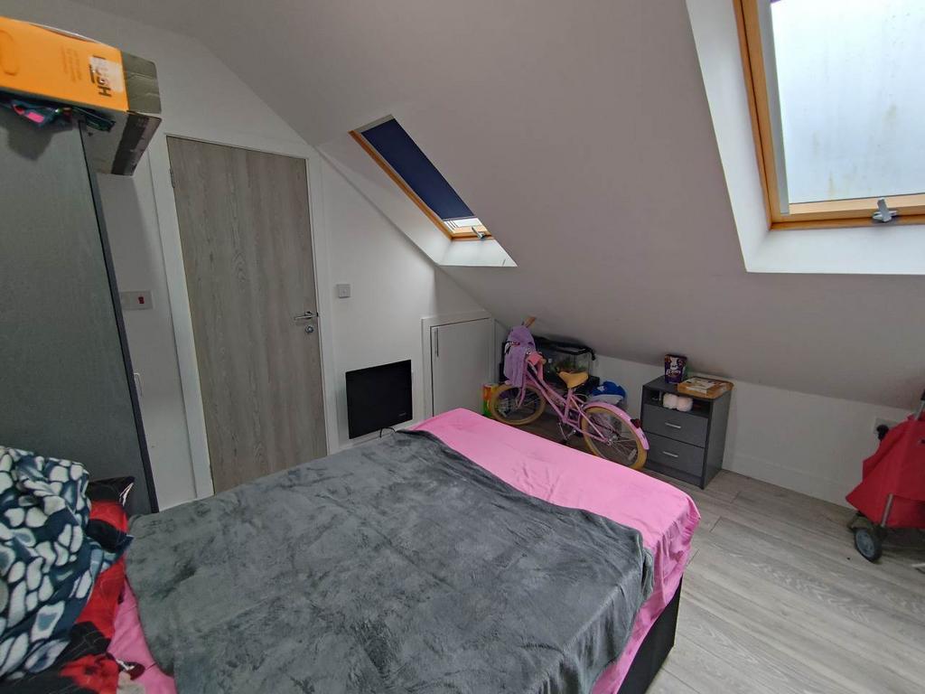 Bedroom (1)