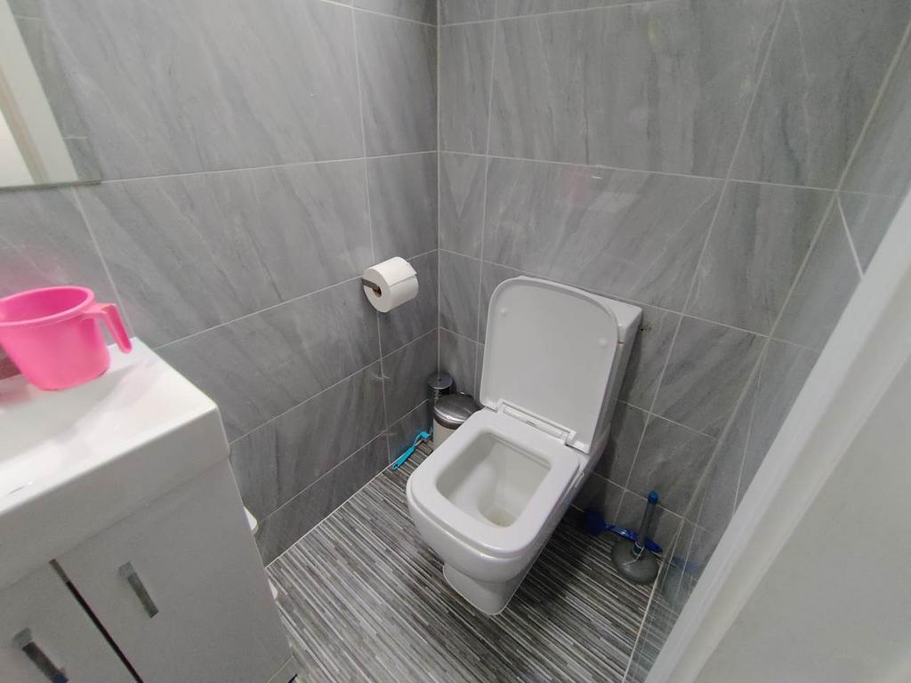 Ensuite (2)