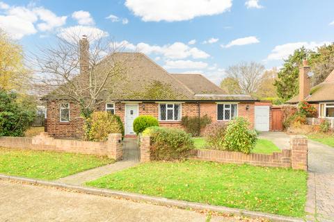 undefined, Shaldon Way, Walton-on-Thames, KT12