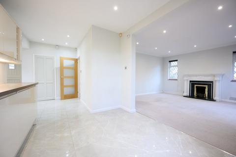 undefined, Shaldon Way, Walton-on-Thames, KT12