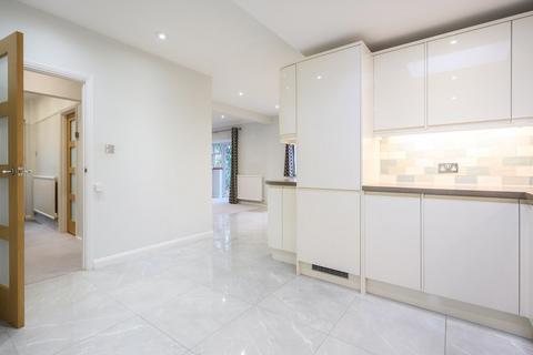 undefined, Shaldon Way, Walton-on-Thames, KT12