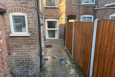 undefined, Cowper Street, Luton LU1