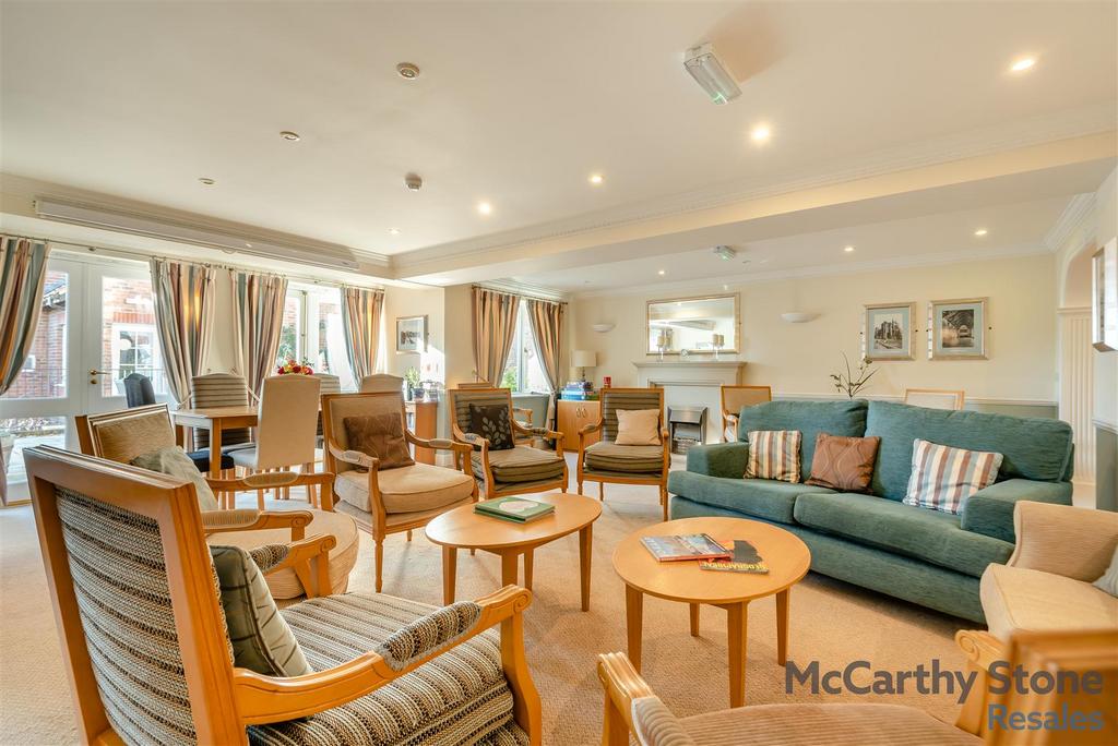 8672121-interior14.jpg