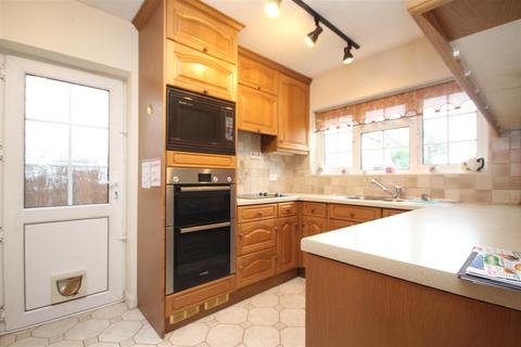 undefined, Bridgehill Close, Guildford