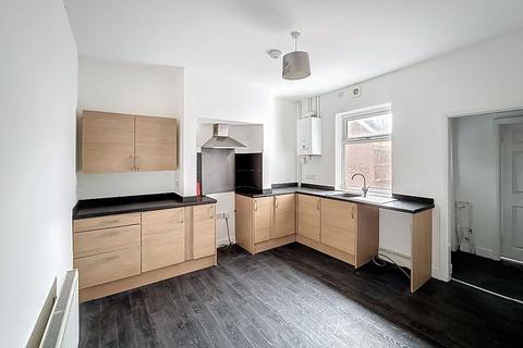 2 bedroom terraced house to rent, Minshall Street, Stoke-on-Trent