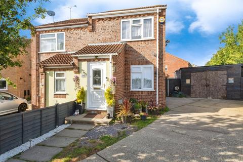 2 bedroom semi-detached house for sale, Washington Road, Harwich CO12