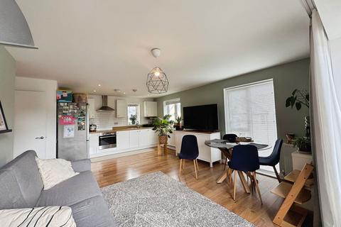 2 bedroom flat for sale, Cobley Court, Exeter EX4