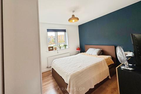 2 bedroom flat for sale, Cobley Court, Exeter EX4