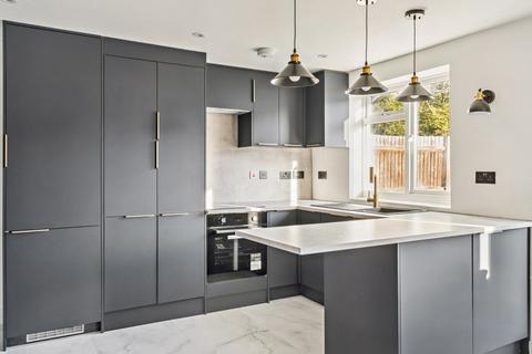 undefined, Weald Rise, Harrow Weald, Harrow, HA3