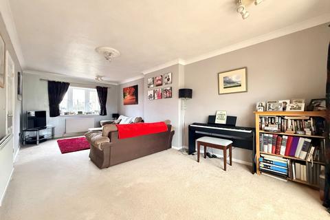 4 bedroom detached house for sale, High Street, Watchfield, SN6