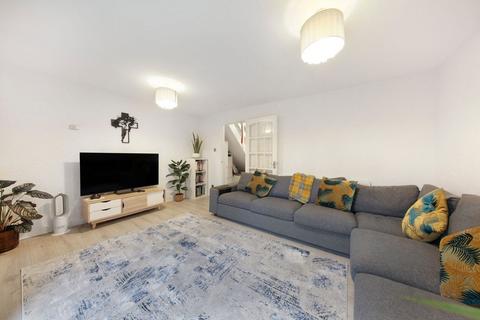 undefined, Bedser Drive, Greenford UB6