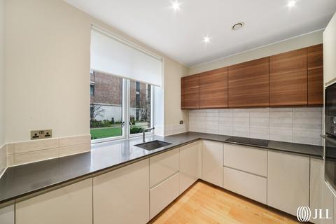4 bedroom mews to rent, Botanical Mews Sugar House Island E15