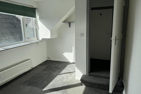 undefined, Imperial Road, Huddersfield HD3