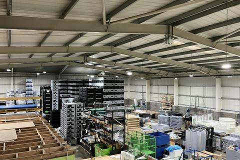 Warehouse to rent, Albright Rd Widnes WA8 8FY
