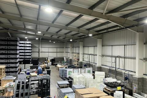 Warehouse to rent, Albright Rd Widnes WA8 8FY