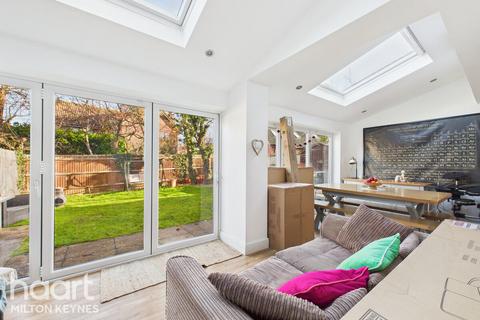 5 bedroom semi-detached house for sale, Adams Court, Woughton On The Green