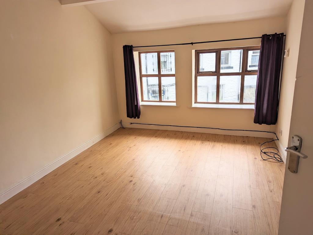 Lounge Flat 1