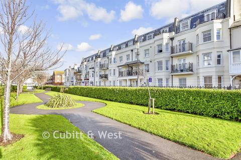 1 bedroom apartment for sale, Goodwood Court, Bognor Regis PO21