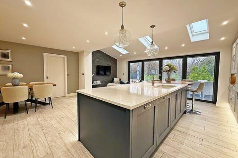 undefined, Llanharry, Pontyclun CF72