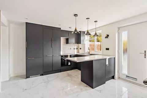 undefined, Weald Rise, Harrow Weald, Harrow, HA3