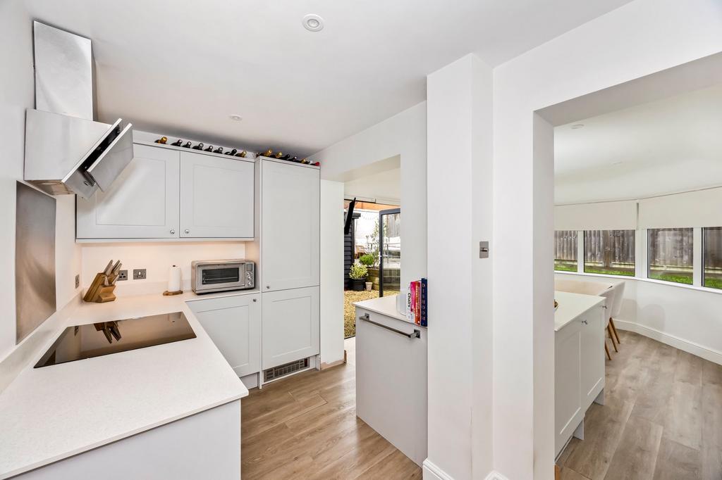 Kitchen/ Dining