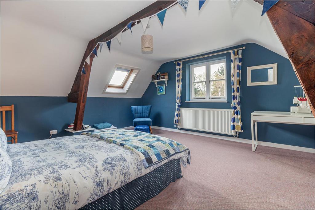 Bedroom-2-3.jpg